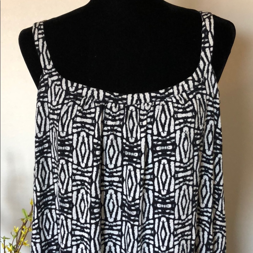 Ava & Viv Black and White Maxi Dress - Picture 2 of 4